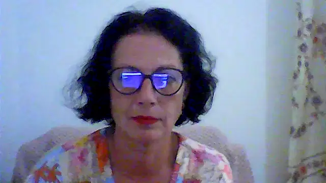 Snapshot of Arina9652 chatting on August 7, 3:25 pm Arina9652 online show from August 7, 3:25 pm