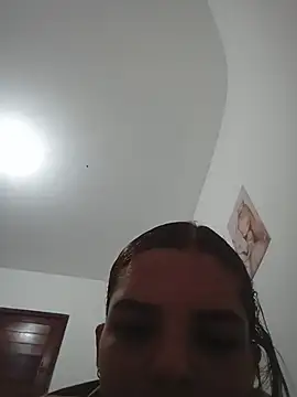 Snapshot of sillerzinha chatting on July 23, 6:44 am sillerzinha online show from July 23, 6:44 am