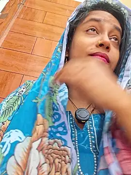 Snapshot of Beauty_Akhter chatting on July 23, 7:39 am Beauty Akhter online show from July 23, 7:39 am
