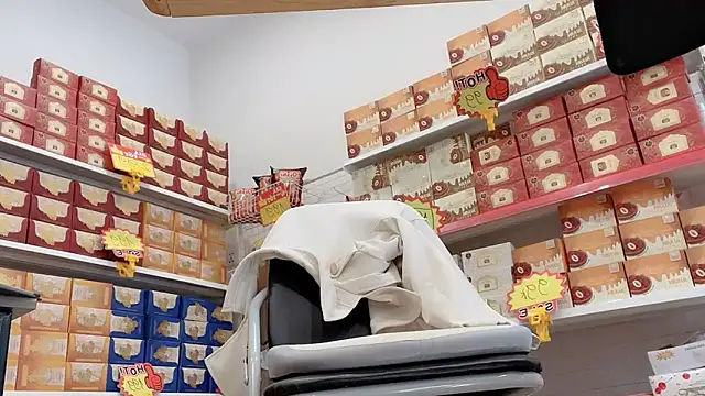 Katy Bae online show from March 20, 5:01 am