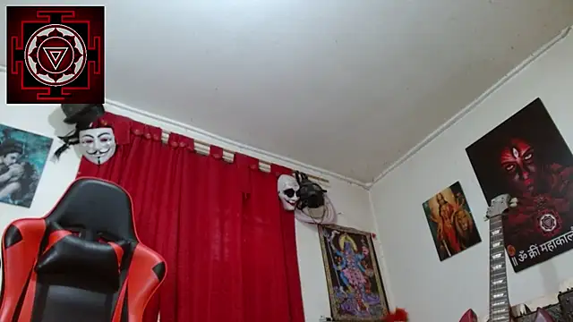 Amanda Valeska online show from April 4, 5:21 pm