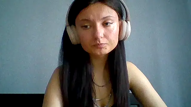yana101 online show from July 28, 1:10 pm