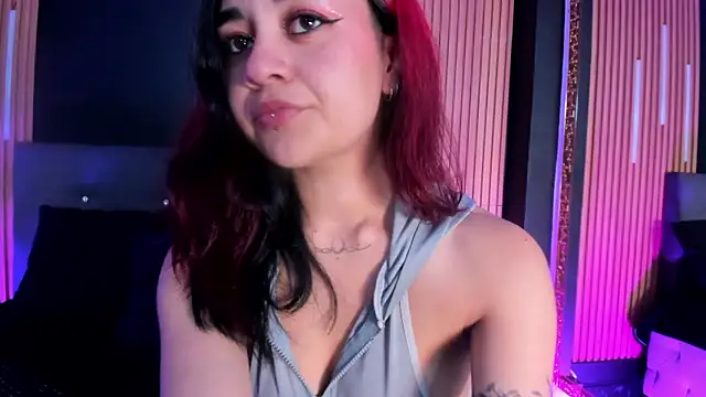 LucyWalkeer online show from July 31, 6:29 pm