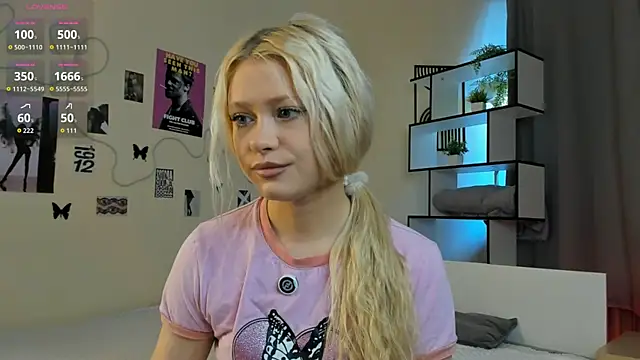 Snapshot of Willow_Fang chatting on July 31, 5:18 am Willow Fang online show from July 31, 5:18 am