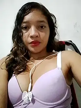 cute larissa xx online show from July 25, 6:33 am