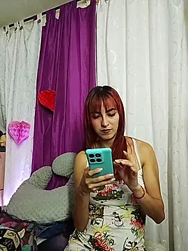 jessierocketx online show from March 12, 7:42 pm