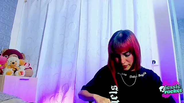 jessierocketx online show from April 17, 5:16 pm