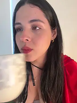 Snapshot of IvyValentine chatting on October 25, 8:03 pm IvyValentine online show from October 25, 8:03 pm