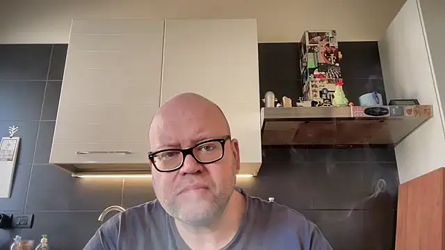 theitalianbear online show from February 4, 11:05 am