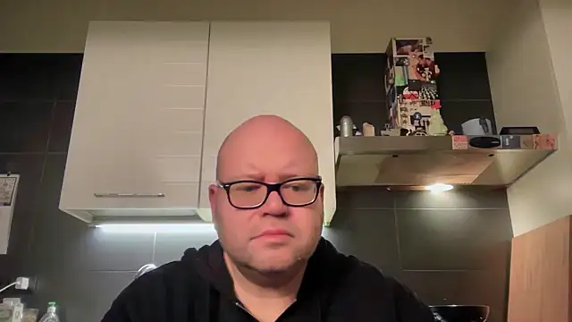 theitalianbear online show from February 5, 5:30 am