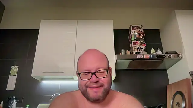 theitalianbear online show from May 15, 11:12 pm