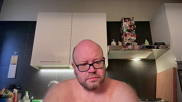 theitalianbear online show from July 4, 3:24 am