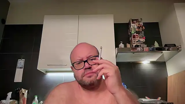 theitalianbear online show from July 7, 12:46 am