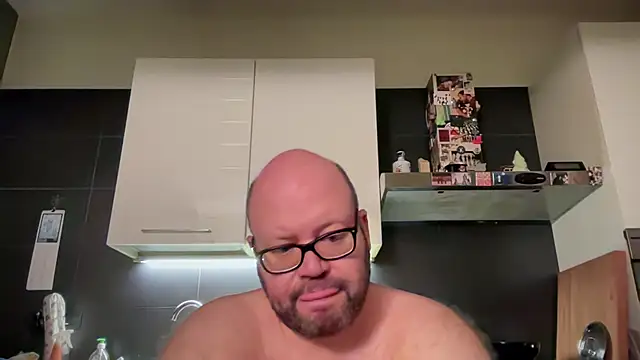 theitalianbear online show from July 9, 1:53 am