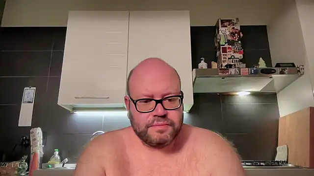 theitalianbear online show from July 12, 2:35 am