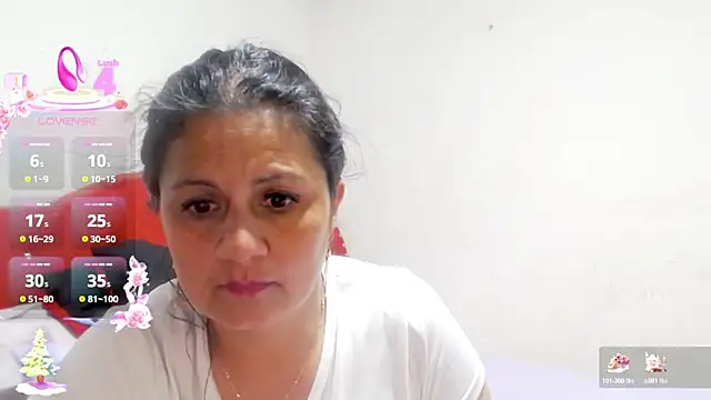 Snapshot of sexy_jhoan88 chatting on December 17, 7:20 pm sexy jhoan88 online show from December 17, 7:20 pm