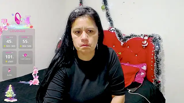 Snapshot of sexy_jhoan88 chatting on December 20, 1:02 am sexy jhoan88 online show from December 20, 1:02 am