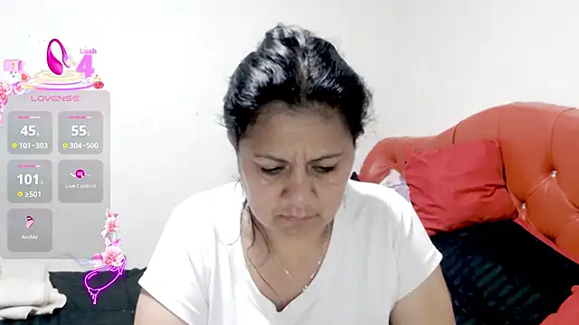 Snapshot of sexy_jhoan88 chatting on January 17, 9:14 am sexy jhoan88 online show from January 17, 9:14 am