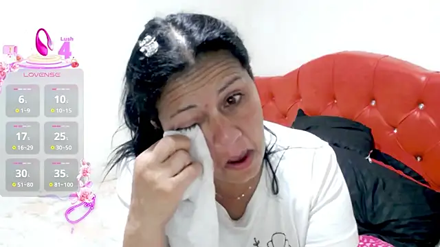 Snapshot of sexy_jhoan88 chatting on January 18, 8:40 am sexy jhoan88 online show from January 18, 8:40 am