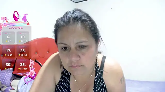 Snapshot of sexy_jhoan88 chatting on February 4, 11:53 pm sexy jhoan88 online show from February 4, 11:53 pm