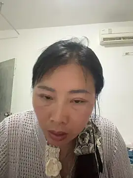 Snapshot of linlin-717 chatting on July 30, 11:53 am linlin-717 online show from July 30, 11:53 am