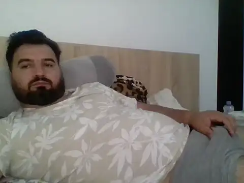 Mr Daddy Bear online show from July 27, 11:01 pm