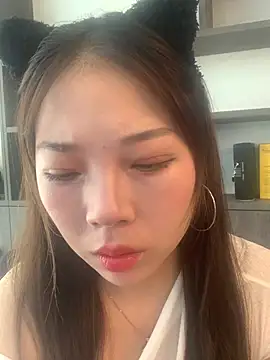 xylia S online show from July 31, 6:57 am
