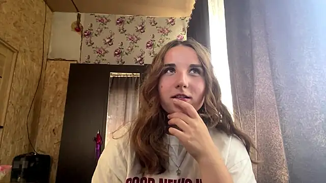 JacquilineSonka online show from July 31, 9:19 am