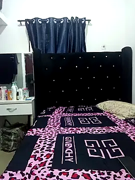 bbeautyqueen online show from August 1, 10:36 am