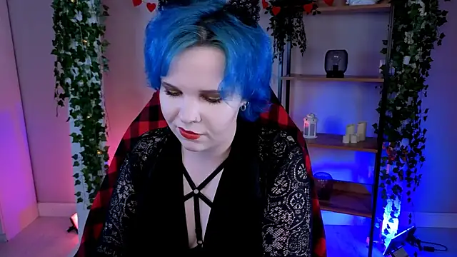 Snapshot of WwhiteMonsterr chatting on July 31, 6:46 am WwhiteMonsterr online show from July 31, 6:46 am