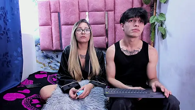 Mizza and Light online show from August 3, 2:22 pm