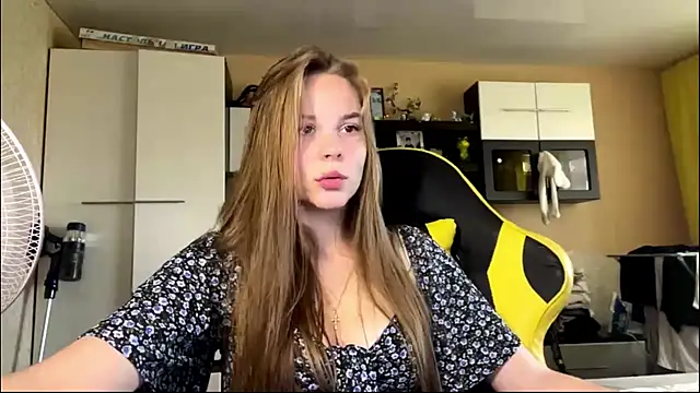 Peekinside online show from August 1, 10:03 am