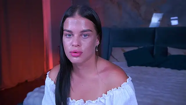 Luna NextDoor online show from August 5, 9:23 am
