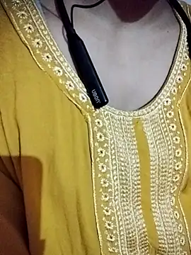 Pooja kumari 001 online show from July 31, 4:39 pm