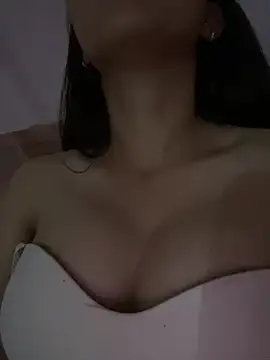 YUNA 026 online show from August 1, 2:27 pm