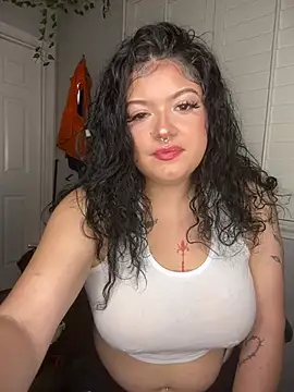 WeluvyouKarma online show from August 3, 5:17 am