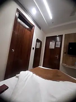 amitaround online show from August 2, 4:16 pm
