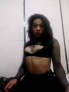 Allimlove online show from August 5, 5:16 pm