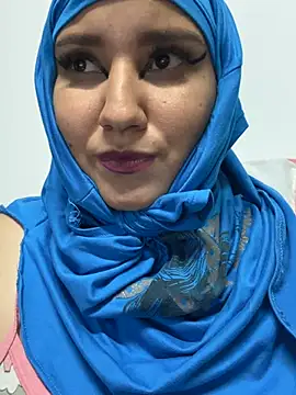 Snapshot of Nahannaahia chatting on August 5, 9:17 pm Nahannaahia online show from August 5, 9:17 pm