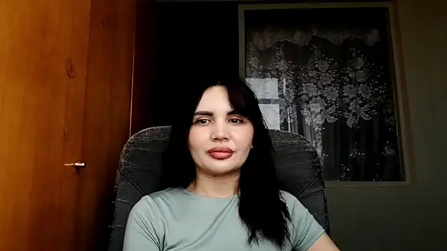 ElviaSloane online show from August 6, 8:27 am