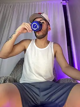 Angel Boos online show from August 6, 7:10 am