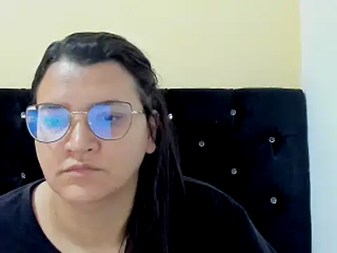 Snapshot of MARILYN_GARCIA chatting on December 19, 1:51 pm MARILYN GARCIA online show from December 19, 1:51 pm