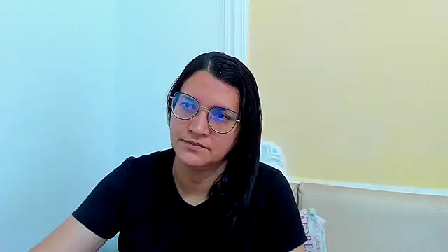 Snapshot of MARILYN_GARCIA chatting on March 3, 5:07 pm MARILYN GARCIA online show from March 3, 5:07 pm