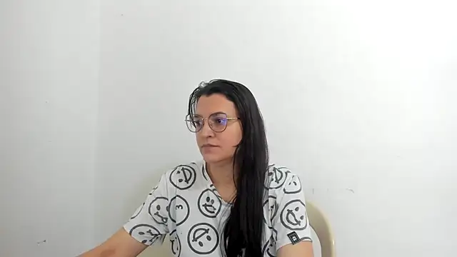 Snapshot of MARILYN_GARCIA chatting on September 10, 1:33 pm MARILYN GARCIA online show from September 10, 1:33 pm