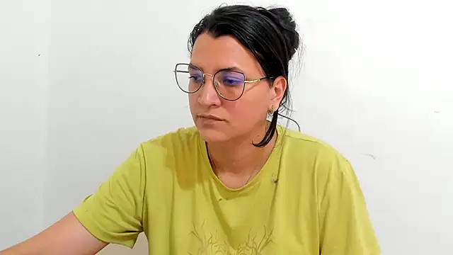 Snapshot of MARILYN_GARCIA chatting on September 17, 4:19 pm MARILYN GARCIA online show from September 17, 4:19 pm