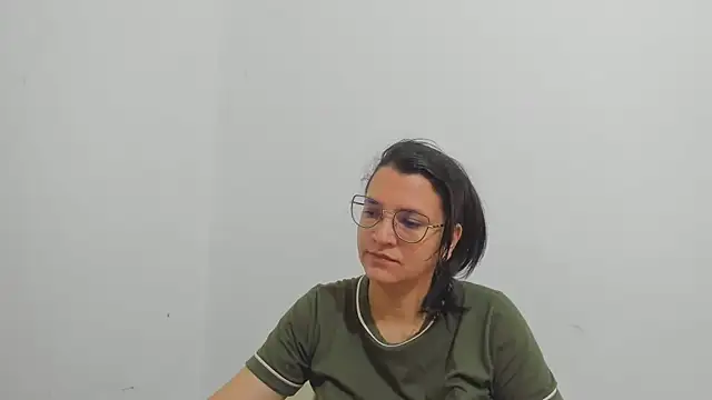 Snapshot of MARILYN_GARCIA chatting on October 4, 1:42 pm MARILYN GARCIA online show from October 4, 1:42 pm