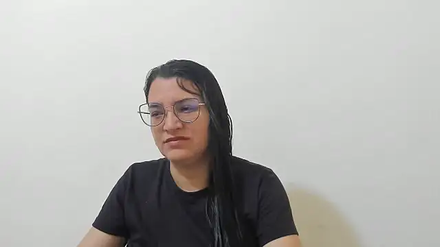 MARILYN GARCIA online show from November 26, 2:07 pm