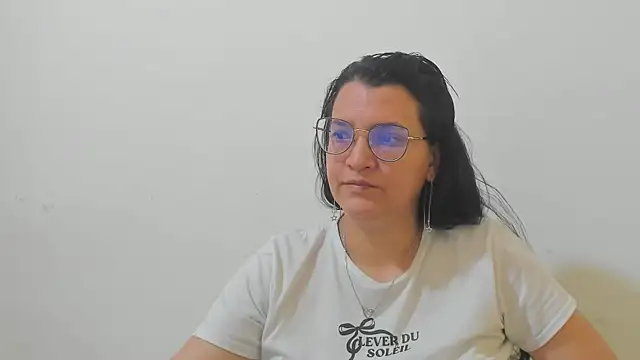 MARILYN GARCIA online show from December 15, 2:54 pm