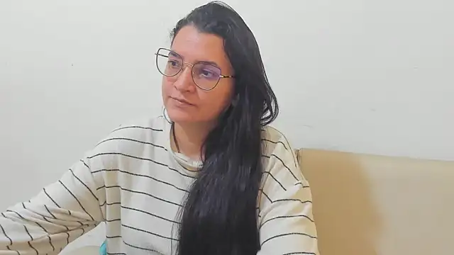 MARILYN GARCIA online show from January 13, 4:56 pm