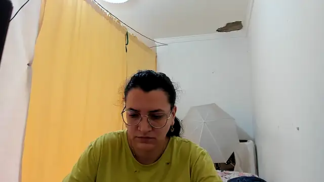 MARILYN GARCIA online show from May 31, 3:41 pm